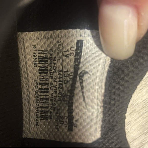 Nike 1Y soccer cleats - Picture 3 of 3